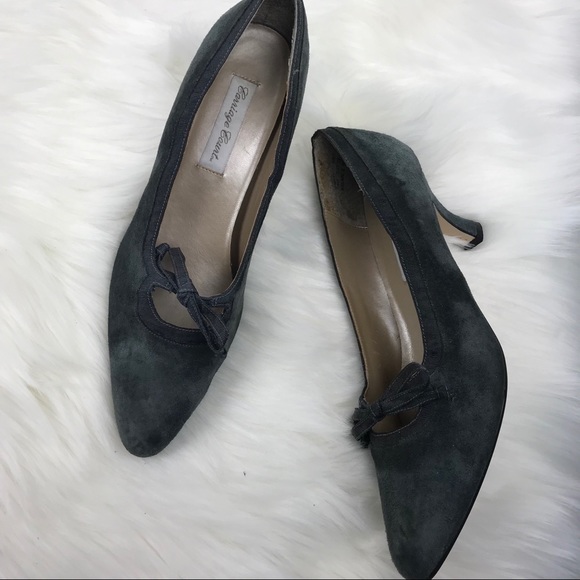 green suede court shoes